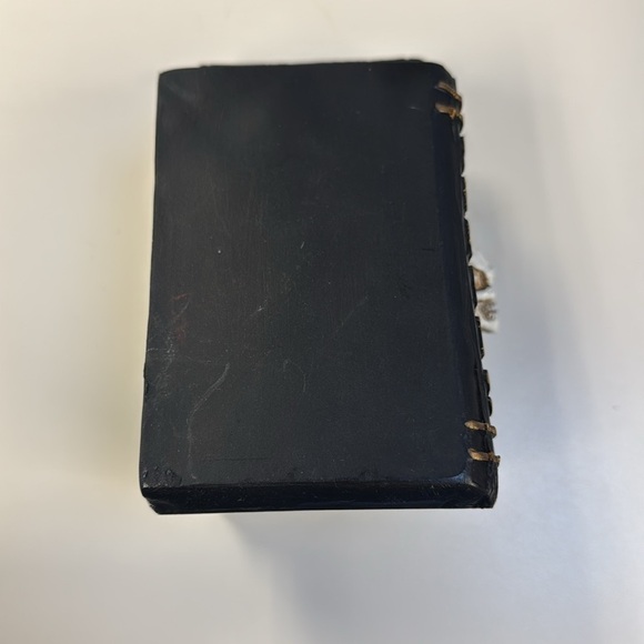 Decoration Spooky Book End - Picture 2 of 6